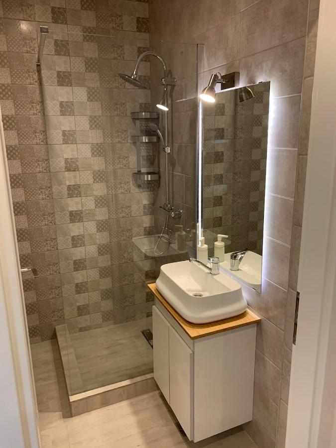 בוקרשט Ray Luxury Apartment Close To Presidential Palace מראה חיצוני תמונה